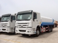 Горячая продажа SINOTRUK HOWO 6 x 4 воды автоцистерна, 20000 литров спринклерной грузовик, 20 М 3 воды спрей грузовик